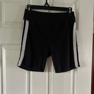 SO biker shorts, size medium in black